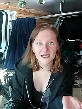 Snapshot of Eluradess chatting on October 28, 4:09 pm Eluradess online show from October 28, 4:09 pm