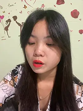 Maeve2k5 online show from December 17, 12:34 am