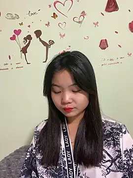 Maeve2k5 online show from December 19, 12:34 am