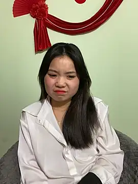 Maeve2k5 online show from January 18, 7:49 am