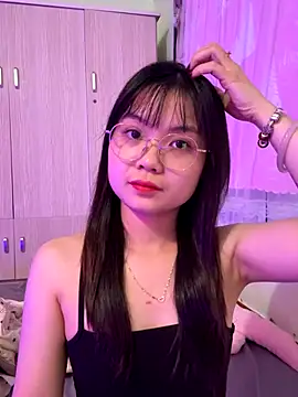 Maeve2k5 online show from October 2, 2:35 pm