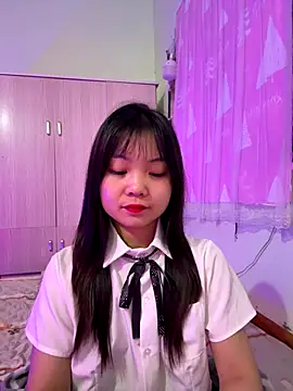 Maeve2k5 online show from October 22, 1:50 am