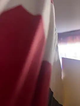 Lilyassjdhz online show from May 5, 1:19 pm