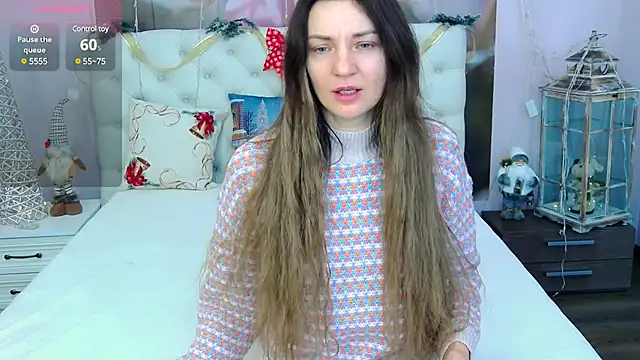 VioletUmi online show from December 15, 8:30 am