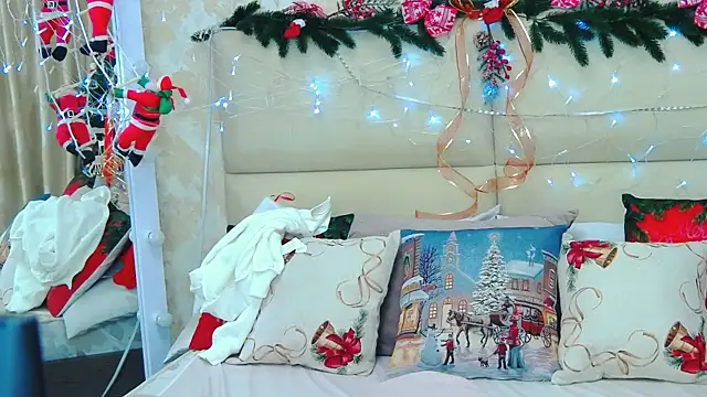 VioletUmi online show from December 17, 2:55 pm