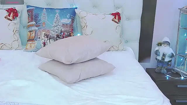 VioletUmi online show from December 25, 2:34 pm