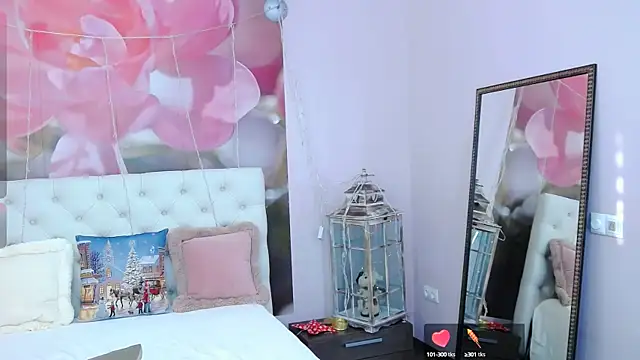 VioletUmi online show from January 15, 12:15 pm