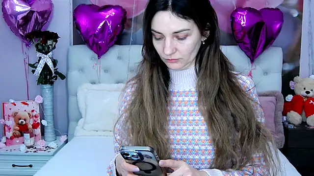 VioletUmi online show from February 14, 9:34 am