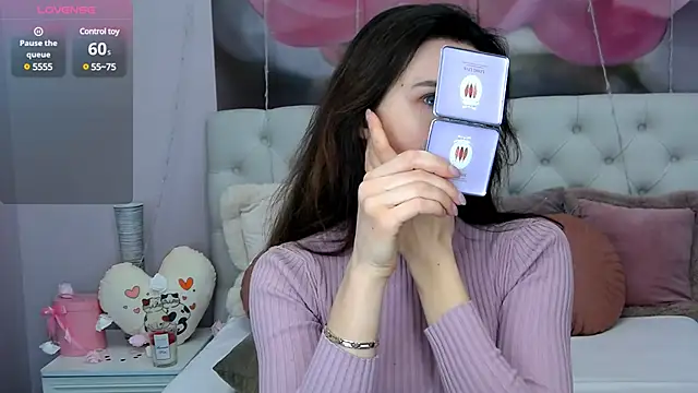 VioletUmi online show from February 27, 8:17 am