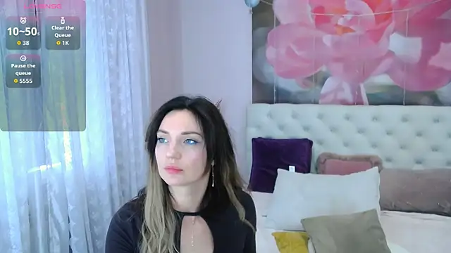 VioletUmi online show from September 16, 8:26 am