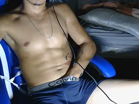 Snapshot of GalaxyTheDick1 chatting on January 8, 2:36 am GalaxyTheDick1 online show from January 8, 2:36 am
