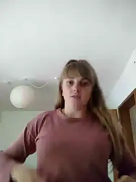 Snapshot of CoddessCrystal chatting on September 28, 1:05 pm CoddessCrystal online show from September 28, 1:05 pm