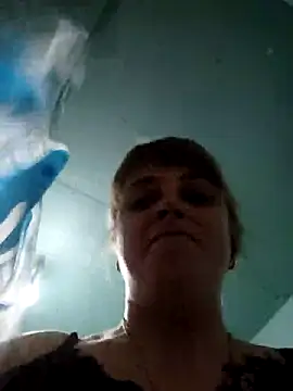 Snapshot of CoddessCrystal chatting on October 28, 5:11 am CoddessCrystal online show from October 28, 5:11 am