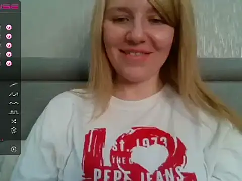 urbadkitty online show from December 20, 11:00 am
