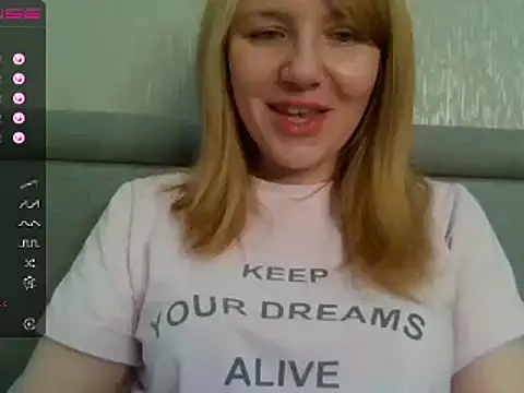 urbadkitty online show from January 22, 9:02 am