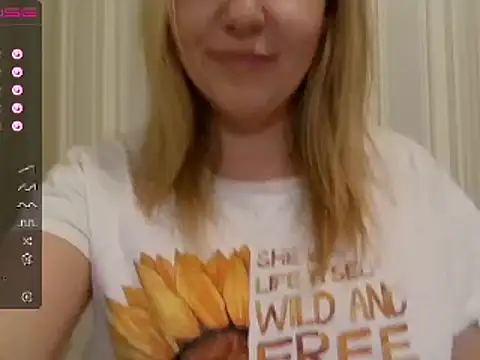 urbadkitty online show from February 15, 5:07 pm