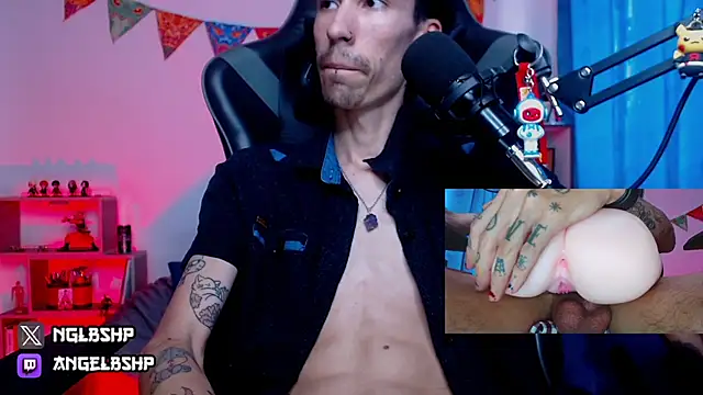  kyleowens  online show from March 10, 5:39 pm