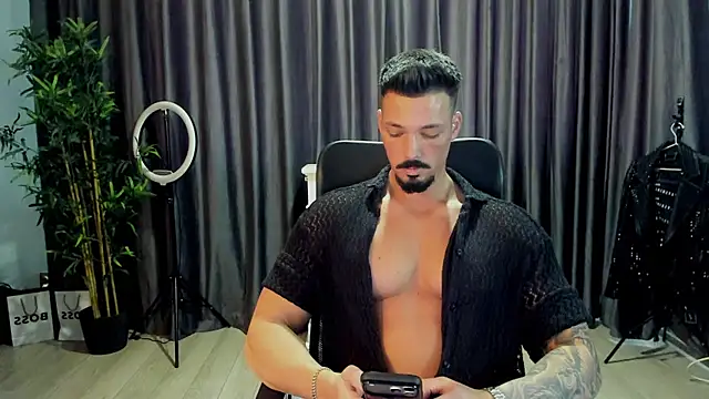 HaydenSpearss online show from March 25, 2:01 pm