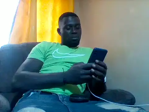 Snapshot of ClinDi chatting on October 15, 1:11 pm ClinDi online show from October 15, 1:11 pm