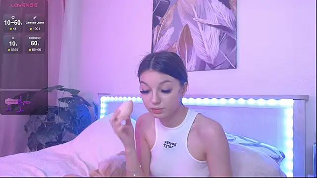 Snapshot of Veronica_leal chatting on November 17, 12:00 pm Veronica leal online show from November 17, 12:00 pm