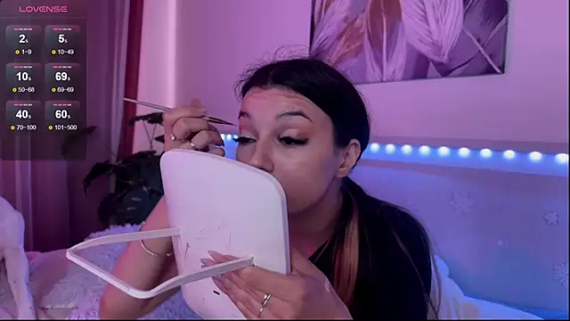 Snapshot of Veronica_leal chatting on July 2, 8:42 am Veronica leal online show from July 2, 8:42 am