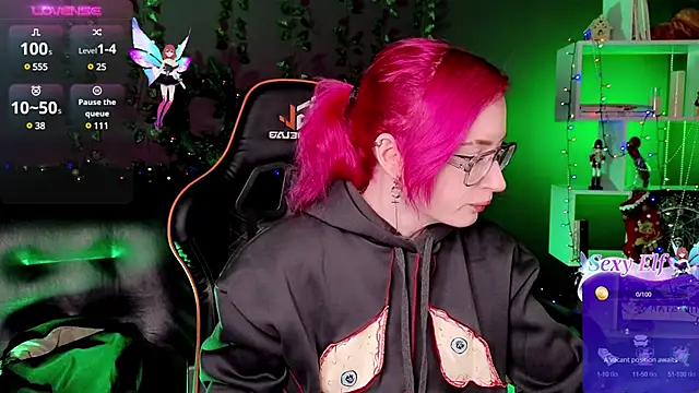  HelenCarter online show from December 28, 8:47 pm