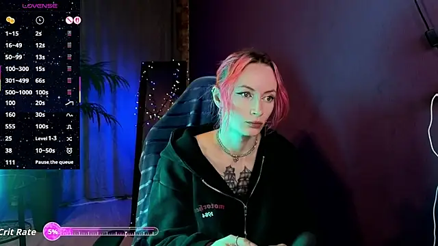  HelenCarter online show from June 23, 8:40 pm