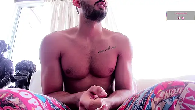 Snapshot of Joao_Batista_Oficial chatting on October 13, 3:23 pm Joao Batista Oficial online show from October 13, 3:23 pm