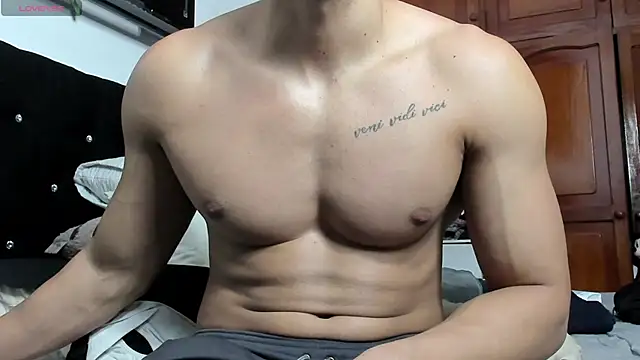 Snapshot of Joao_Batista_Oficial chatting on December 4, 4:00 am Joao Batista Oficial online show from December 4, 4:00 am