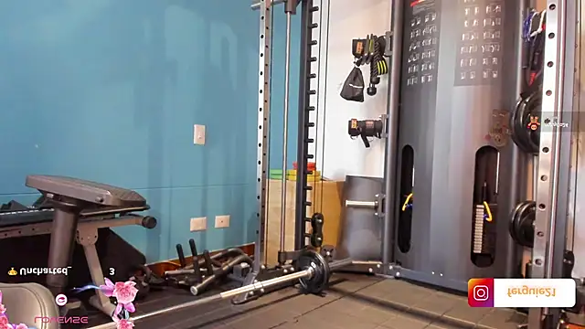 fergie21 online show from January 10, 1:41 pm