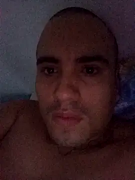 Snapshot of Armando2896 chatting on February 15, 11:23 pm Armando2896 online show from February 15, 11:23 pm