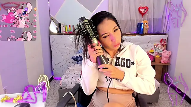 Lina10 online show from October 3, 7:55 pm