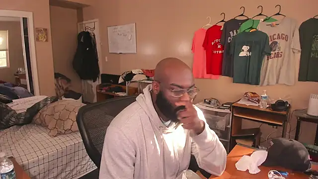 MrChuckDailyXXX online show from October 21, 1:45 pm