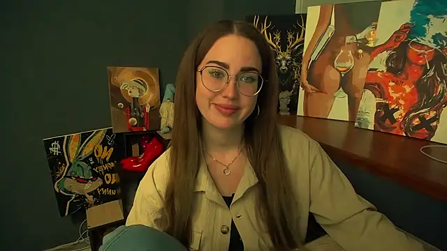 luxie milady online show from April 29, 12:42 pm