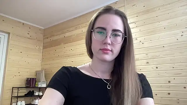 luxie milady online show from May 22, 11:16 am