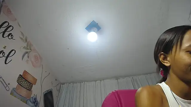 EMMA SWEETT1 online show from October 11, 6:17 pm