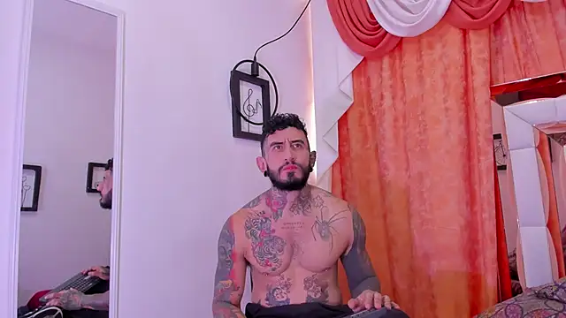 Snapshot of dilan_scootk_ chatting on June 5, 7:41 pm dilan scootk online show from June 5, 7:41 pm