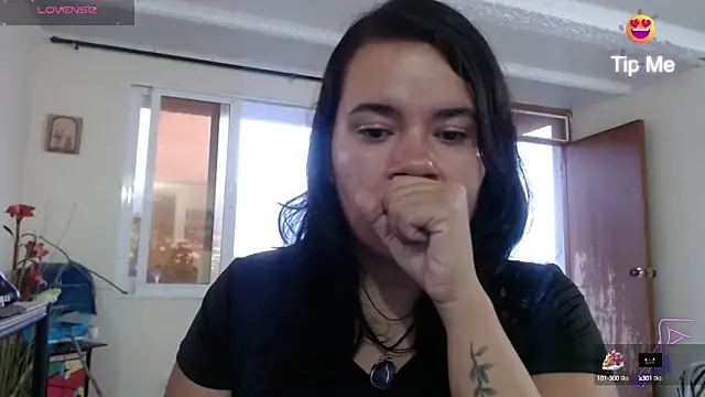 Snapshot of carlajames_ chatting on February 10, 11:02 pm carlajames online show from February 10, 11:02 pm