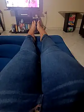 Snapshot of carlajames_ chatting on March 25, 12:49 am carlajames online show from March 25, 12:49 am