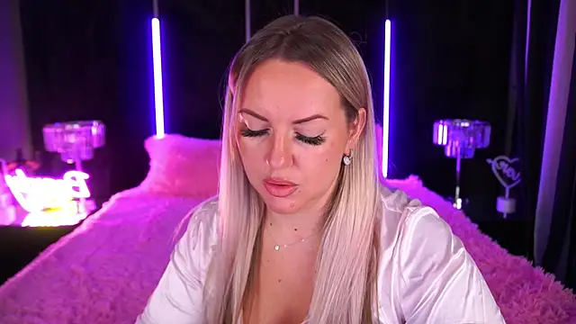 KiraCandyS online show from December 13, 8:58 pm