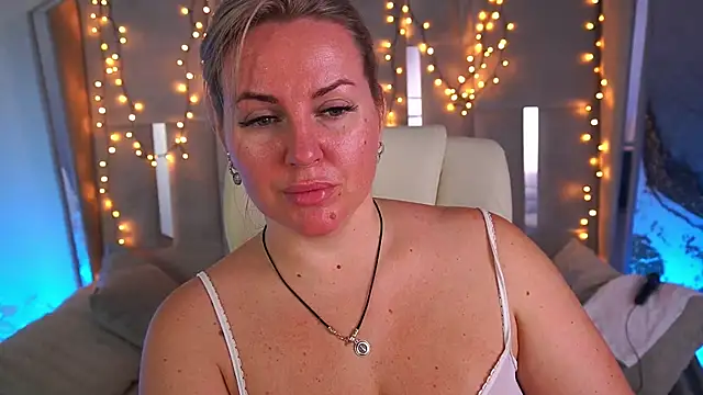KiraCandyS online show from June 20, 7:49 pm