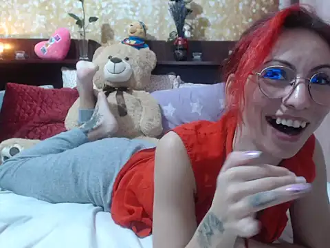 Snapshot of Emmatoo chatting on March 8, 4:17 pm Emmatoo online show from March 8, 4:17 pm