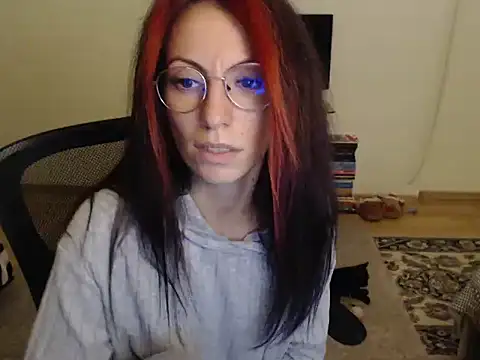 Snapshot of Emmatoo chatting on October 6, 5:10 pm Emmatoo online show from October 6, 5:10 pm