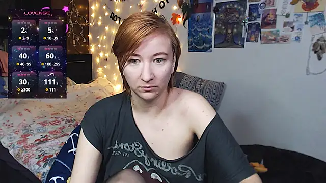 Snapshot of licentia__poetica chatting on December 17, 5:15 pm licentia poetica online show from December 17, 5:15 pm