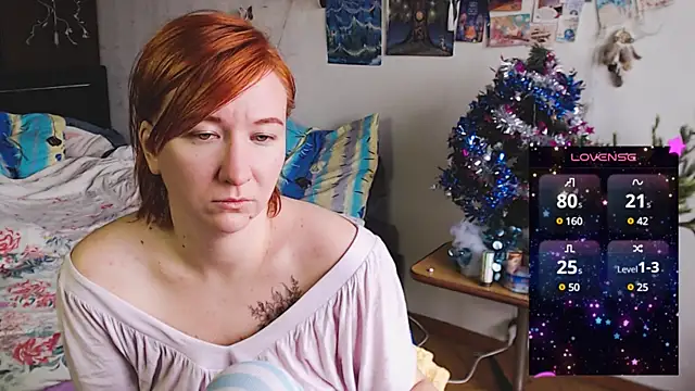 Snapshot of licentia__poetica chatting on January 4, 11:00 am licentia poetica online show from January 4, 11:00 am