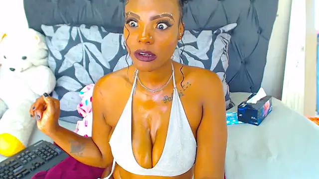 Snapshot of SAVAGExBOO chatting on January 24, 6:14 am SAVAGExBOO online show from January 24, 6:14 am