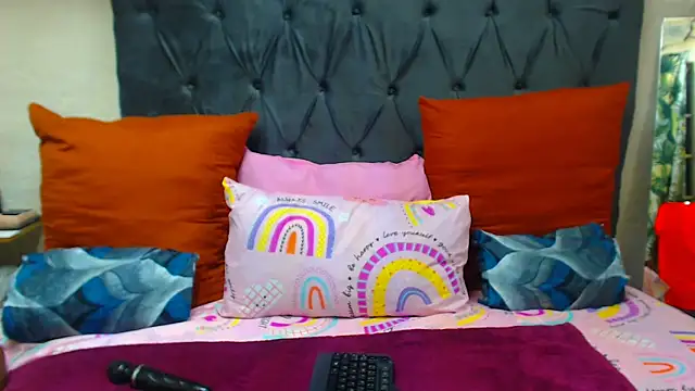 Snapshot of SAVAGExBOO chatting on February 14, 7:23 pm SAVAGExBOO online show from February 14, 7:23 pm