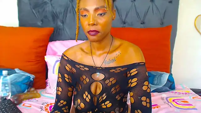 Snapshot of SAVAGExBOO chatting on February 25, 9:20 am SAVAGExBOO online show from February 25, 9:20 am