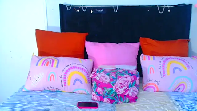 Snapshot of SAVAGExBOO chatting on October 21, 10:21 pm SAVAGExBOO online show from October 21, 10:21 pm