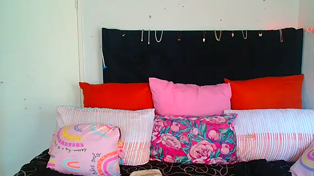 Snapshot of SAVAGExBOO chatting on November 5, 4:01 am SAVAGExBOO online show from November 5, 4:01 am